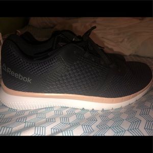 Reebok Sneakers